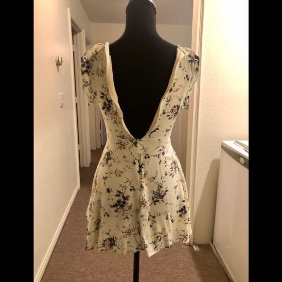 cute dress for women size XS - Picture 3 of 4